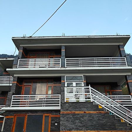 Santosh Cafe & Rooms Amritsar Esterno foto